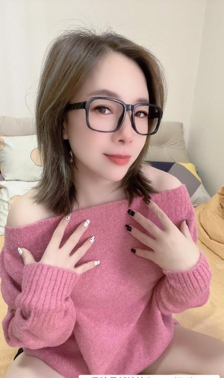 轻熟眼镜姐姐 2