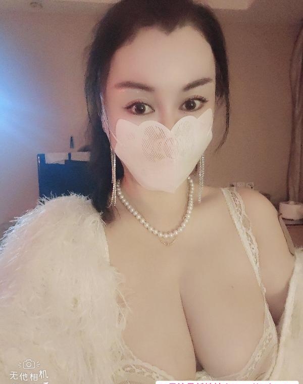 越秀美胸丽莎 2