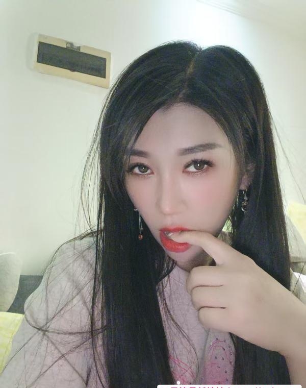 颜射骚妇花妹 2