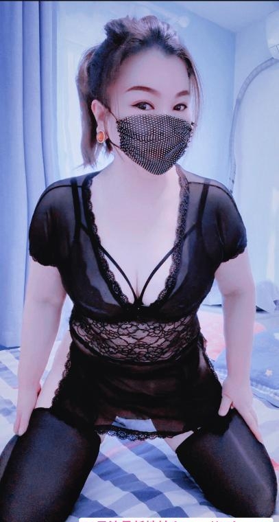 大奶潮喷妹春节在京 3