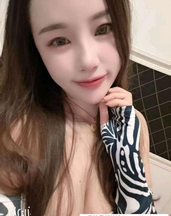 热情又性感御姐 3