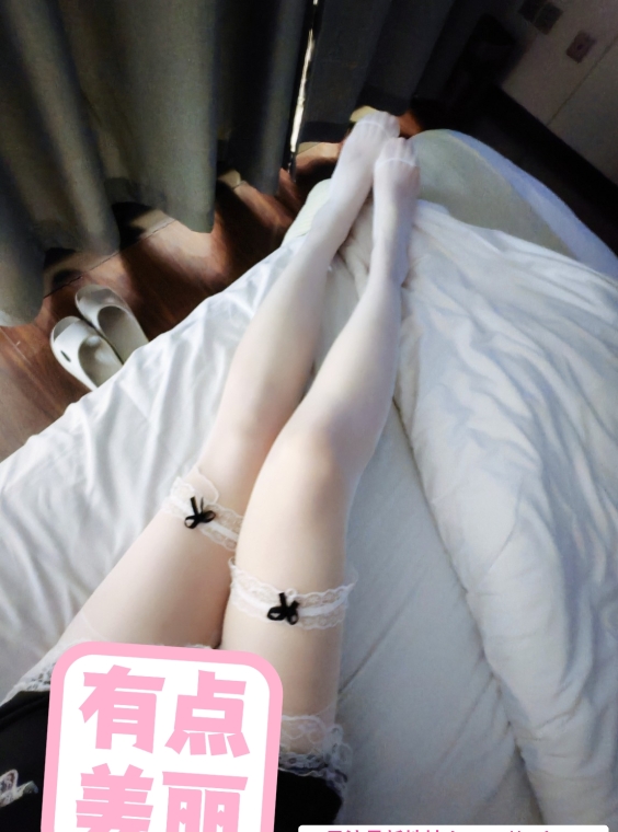 巨乳大长腿白虎研究生 3