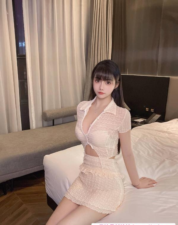 越秀F豪乳萱萱 3