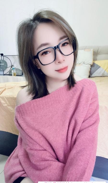 轻熟眼镜姐姐 3