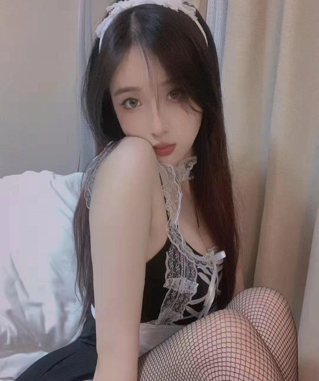 巨乳清纯嫩妹兼职上门 4