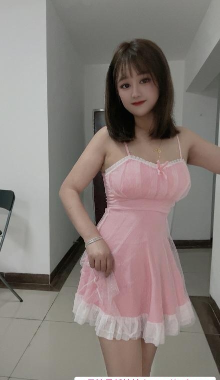 白云丰满莓莓 4