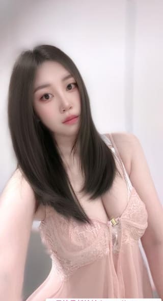 大长腿美少女