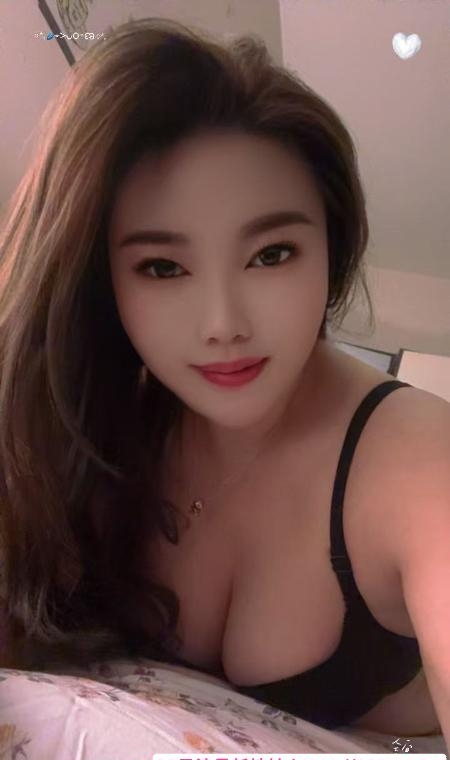 大奶骚妇 1
