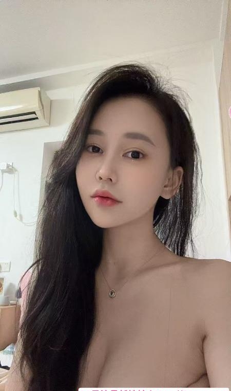 性感长腿御姐梓晴 1