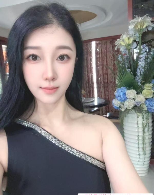 光谷小仙女老师 1