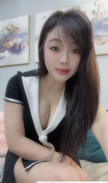 三里亭大胸小七 1