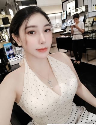 sm夹乳肥臀骚货