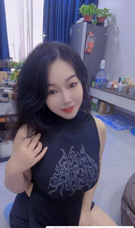 骚丝御姐芯芯 1