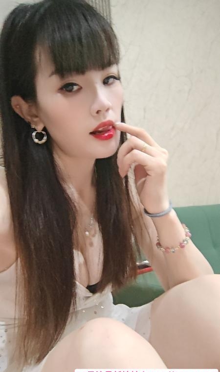 白云少妇 1
