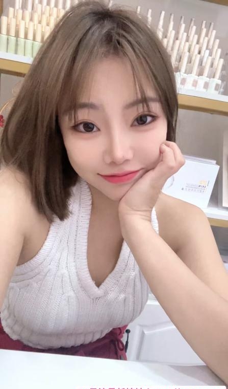 宝安短发甜辣妹子 1