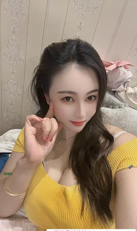 青山大胸景恩 1