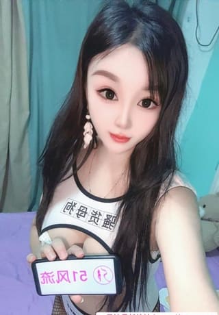 身材好大胸妹