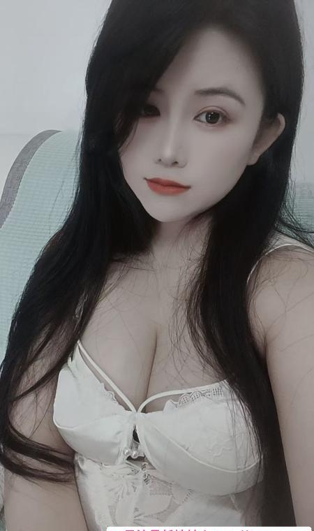 清纯大胸小菲 1