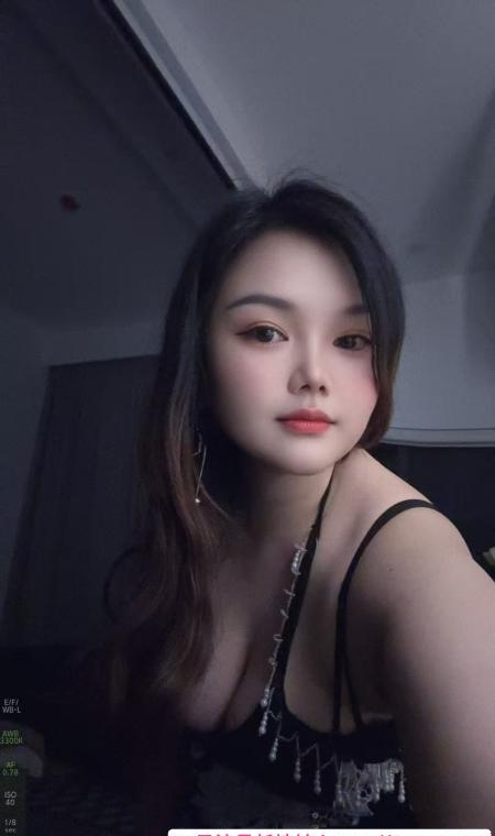肥臀大奶e妹 1