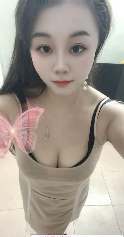 白云风韵骚妇 1