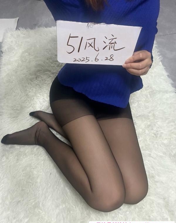 居家丰满少女 1