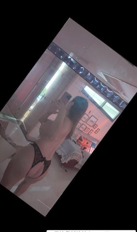 天然大奶御姐 1