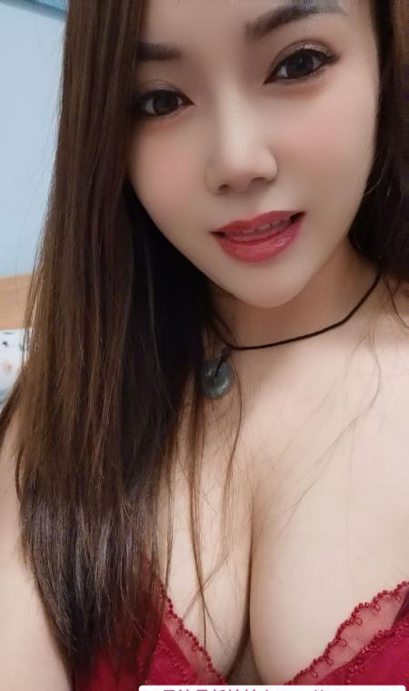 白云风骚黑丝熟女 1