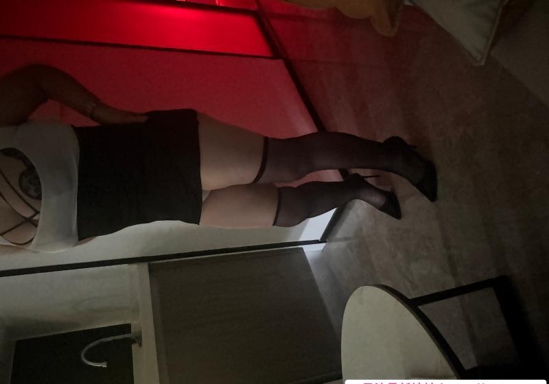 巨乳美妇朵朵 1