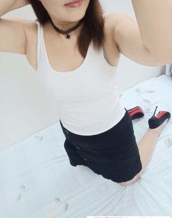 兼职人妻骚 1