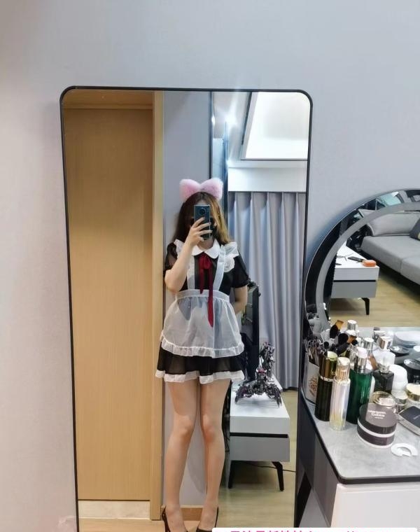 滨江爆草性感女仆 1