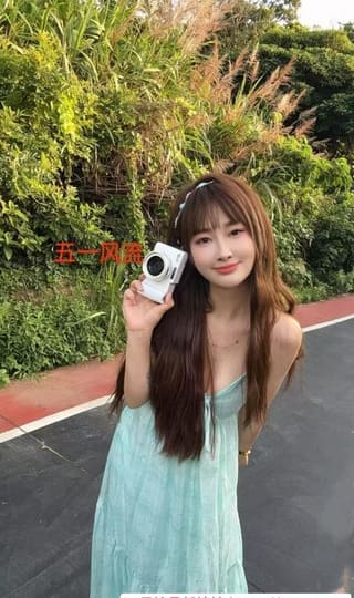 美女小妮子