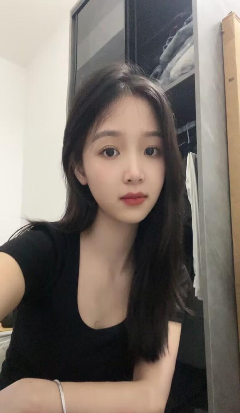 萝莉妹一线天小逼逼 1