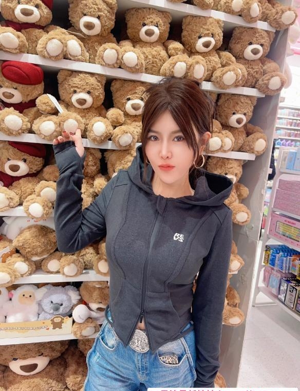 颜值翘臀小骚妹儿 1