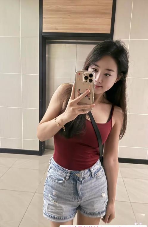 长腿性感嫩妹 1