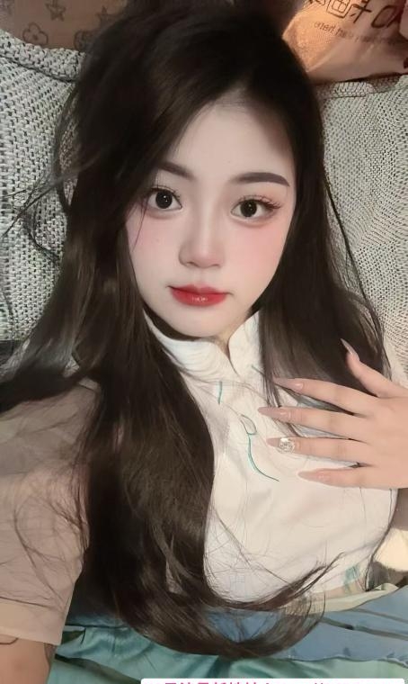 刚下海18岁嫩妹 2