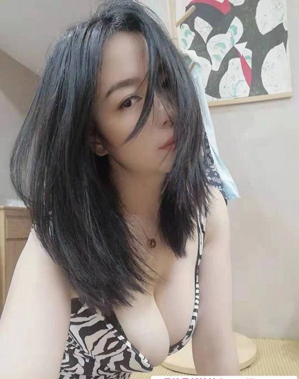丰满高挑小少妇 2