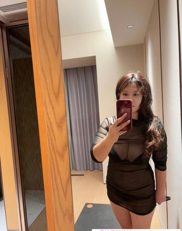 津南微胖水多熟妇 2