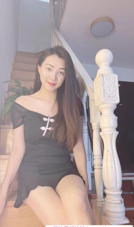黑丝性感少妇小可乐 2
