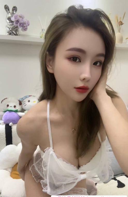 罗湖美乳颜值女友 2