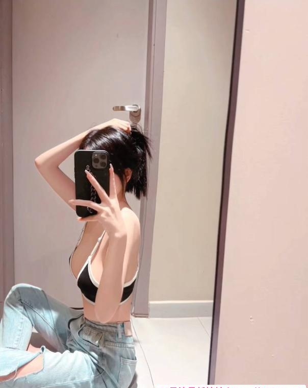 性感大胸身材好妹子 2