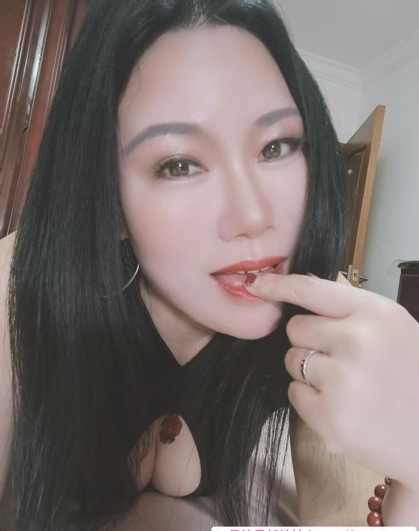 杨浦区骚货熟女 2