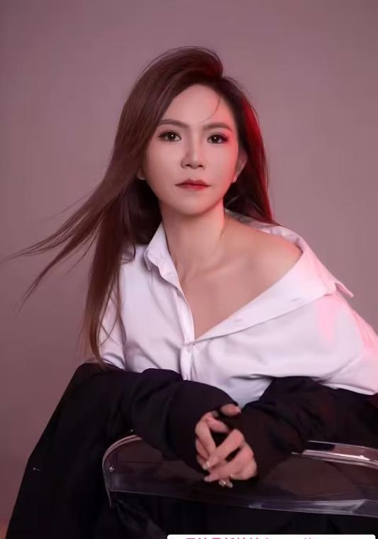 上城女友型妹子 2