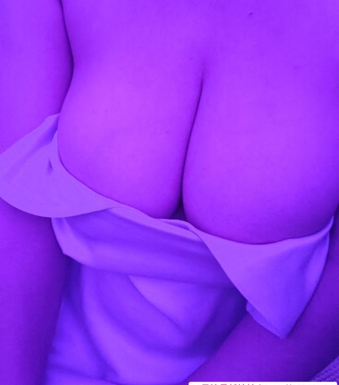 上梅林抓龙筋波霸少妇 2