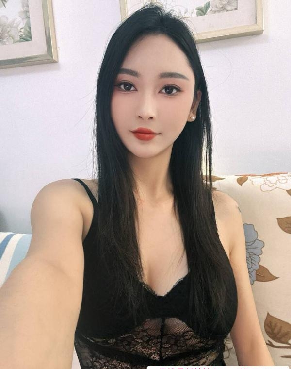 天河苗条风骚子涵 2