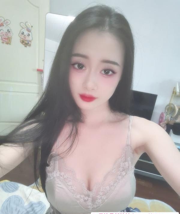 白云丰满大波妹 2