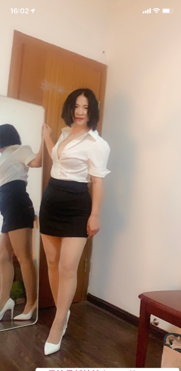 长宁巨臀三通熟女 2