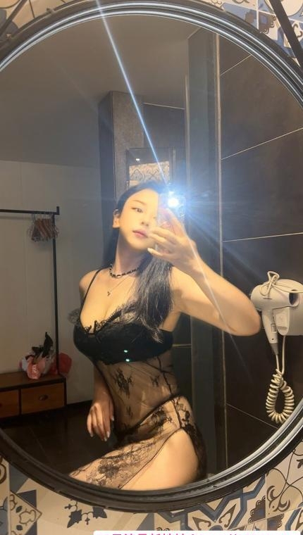广州肥臀轻熟小鱼 2
