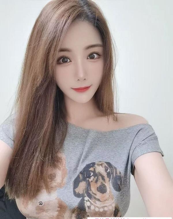 静安水多翘臀嫩妹 2