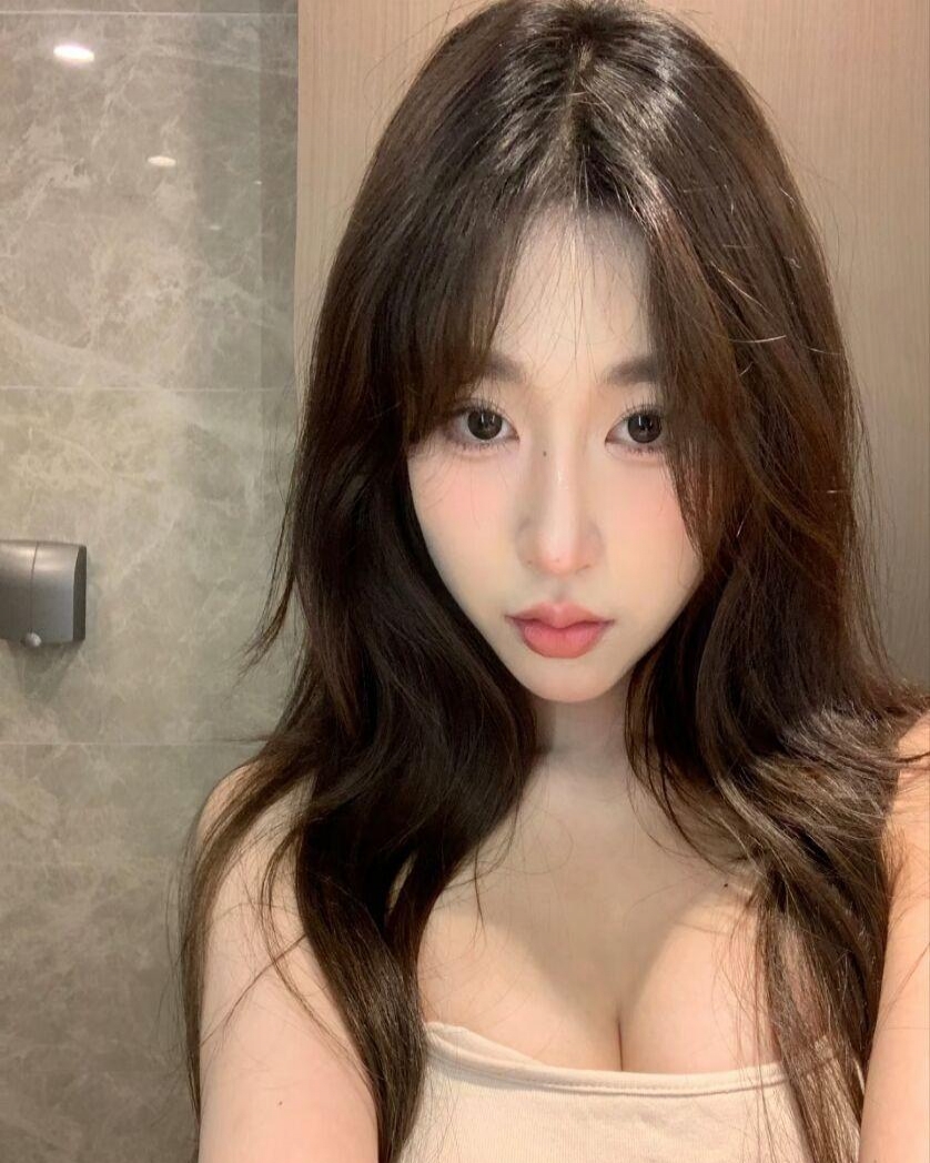 极品巨乳萝莉会潮喷活好水多 2