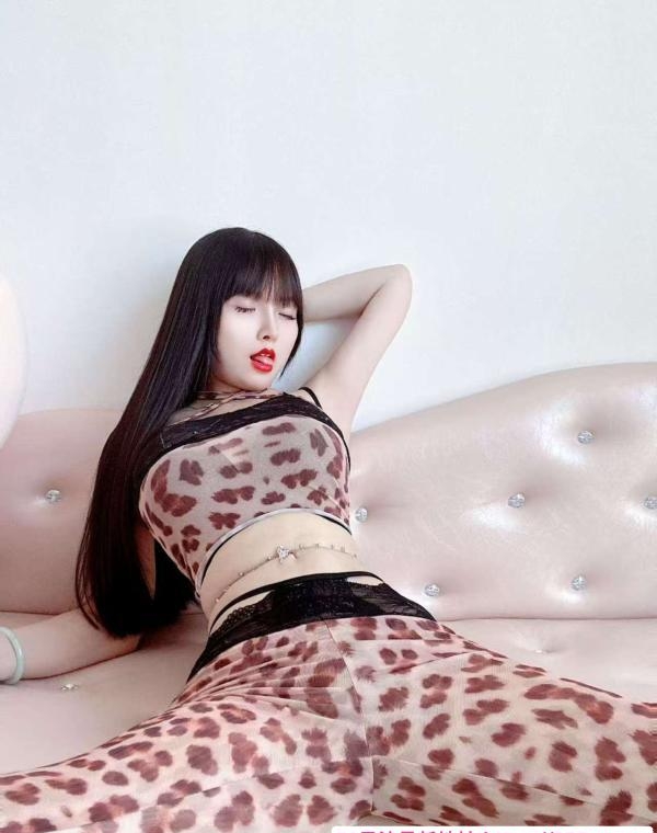 武昌巨乳园园 2